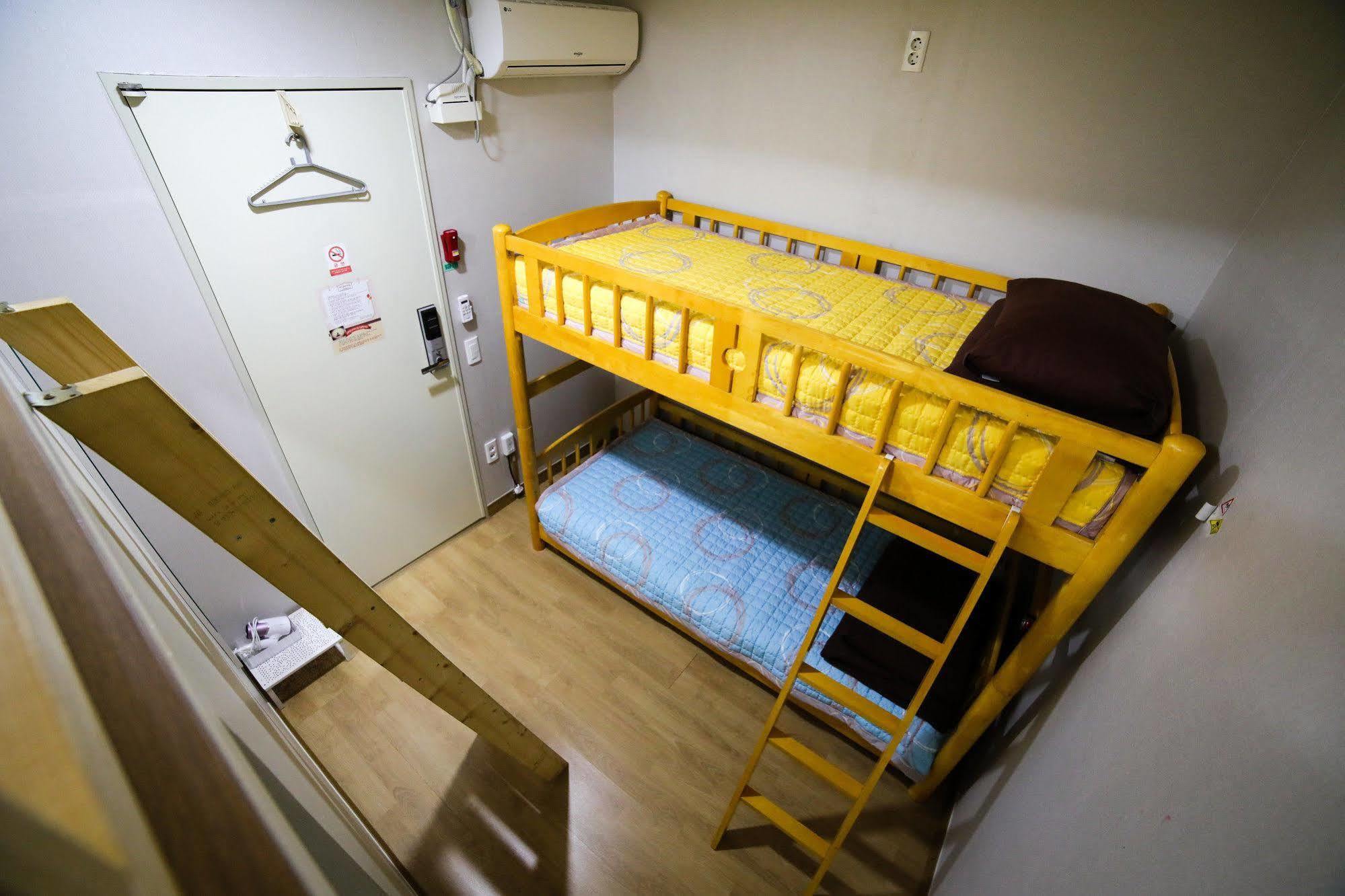 Sopoong Guesthouse Пусан Екстериор снимка