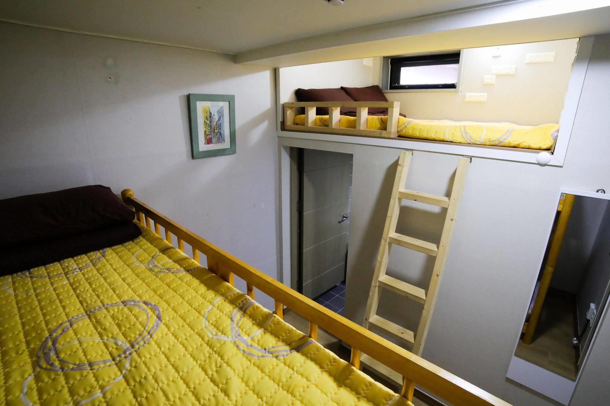 Sopoong Guesthouse Пусан Екстериор снимка